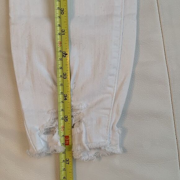 A2Jeans Cotton Blend White Women’s Jean’s Size 11 - Picture 6 of 9